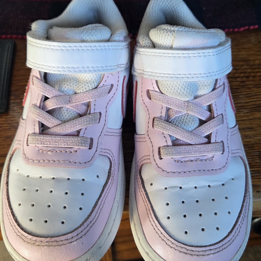 Nike Girls Court Borough Low Size 9C Pink White Shoes Slip On - Picture 5 of 9